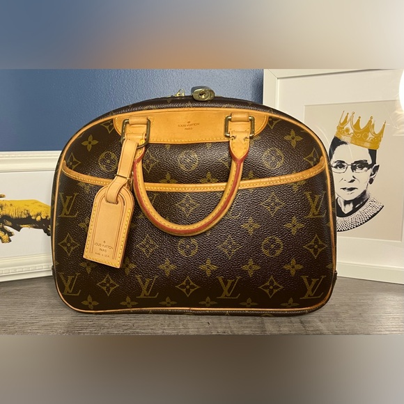 Louis Vuitton Monogram Trouville Handbag *FULLY RESTORED* + NWT OFF BRAND STRAP - Picture 1 of 16